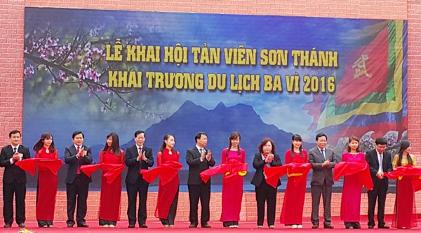 Khai hội Tản Viên Sơn Thánh và khai trương Năm du lịch Ba Vì 2016  - ảnh 1